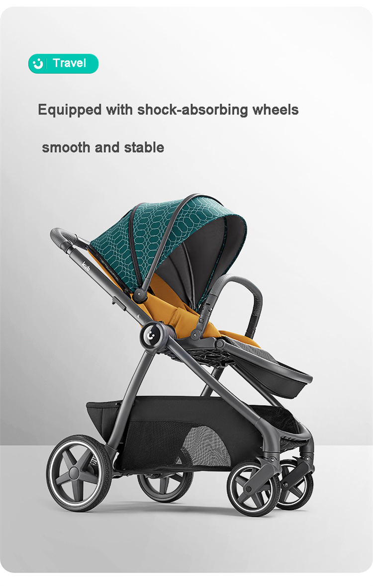 KUB Hoch -Landschaft kann gefaltet und in einem Babywagen sitzen