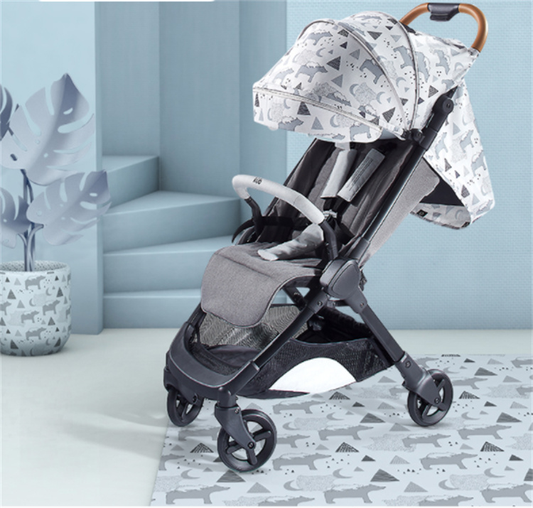 KUB Faltbarer Babywagen mit hoher Qualität