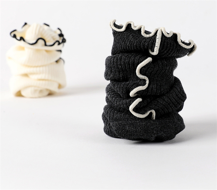 FY Weihnachtssocken: atmungsaktive und schnell trocknende benutzerdefinierte weiße Fancy Socken