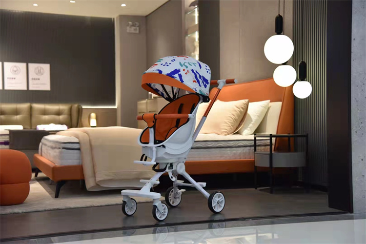 Guangyi Leichtes hohes Landschaftsbaby Babyauto -Artefakt