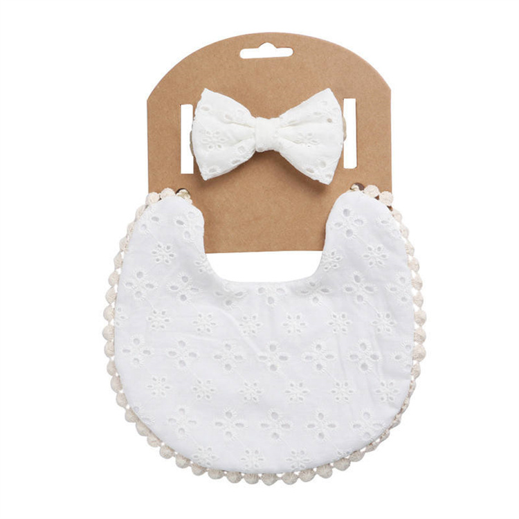 Baby Lätzchen aus reiner Baumwolle mit Haaren und Spitze