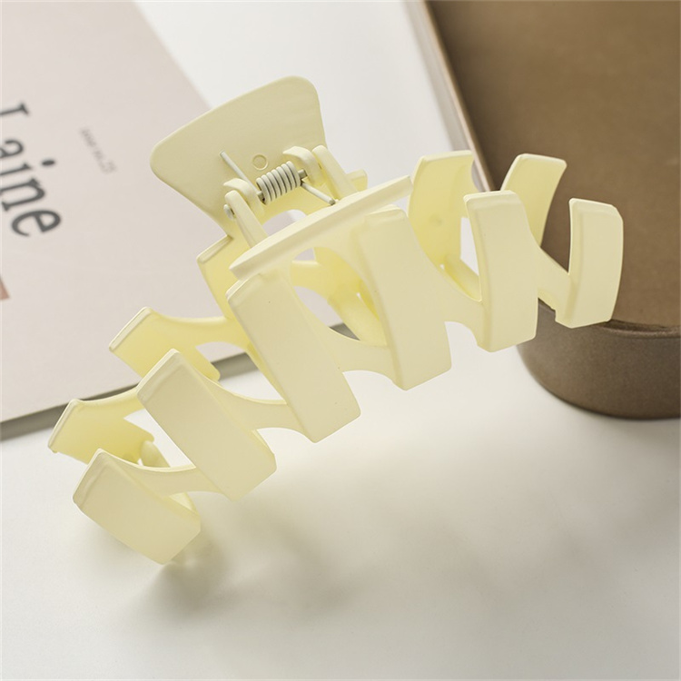Wenbei Vollfarbige mattierte hohle Acryl Hai Clip