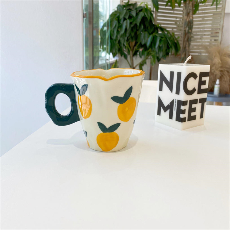 Französischer Stil hohe Schönheit Tulpe Becher Wasser Tasse
