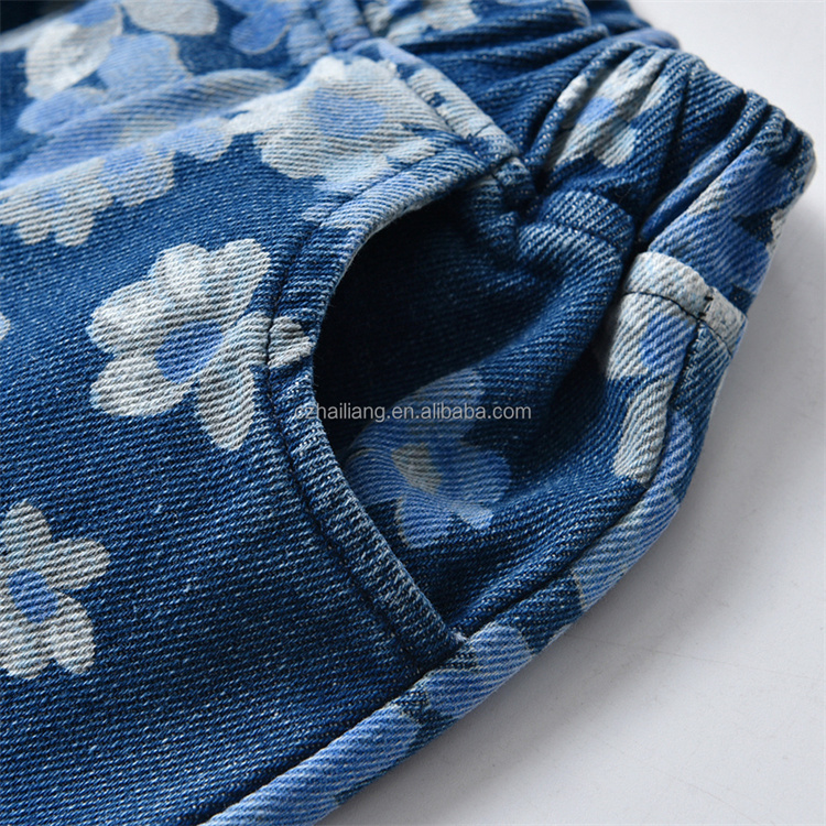 Hailiang Kinderanzug aus neutralem Denim mit Print