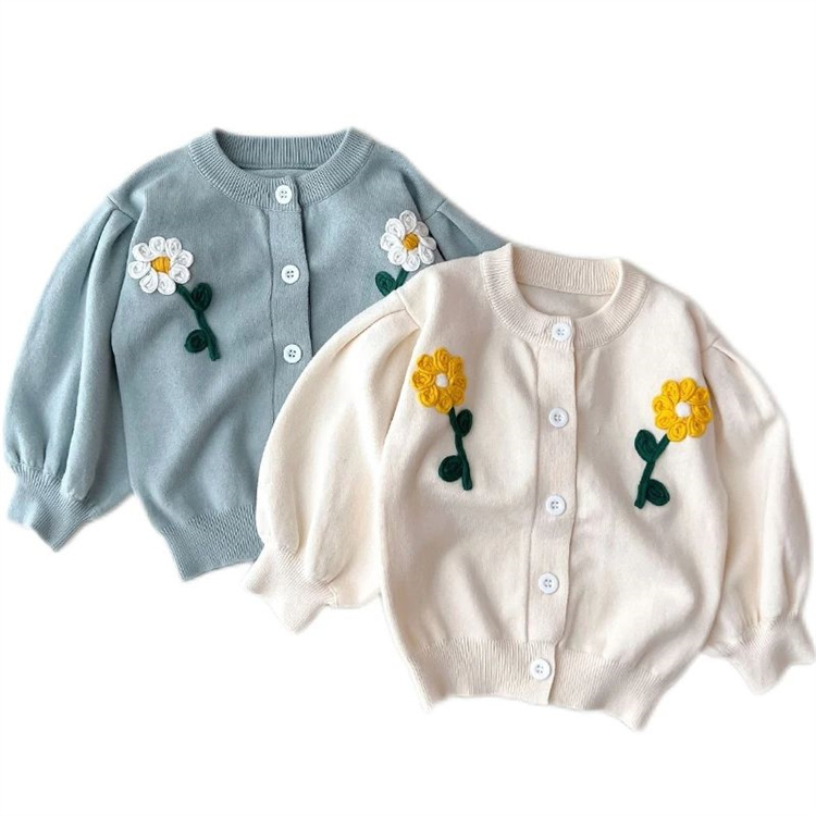 Exports Pullover mit Blumenstickerei