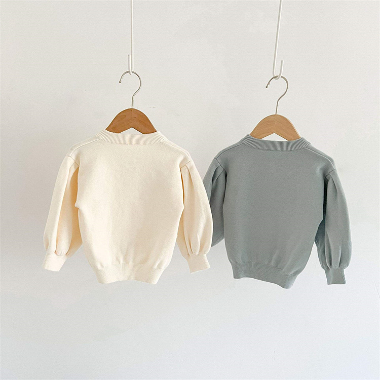 Exports Pullover mit Blumenstickerei
