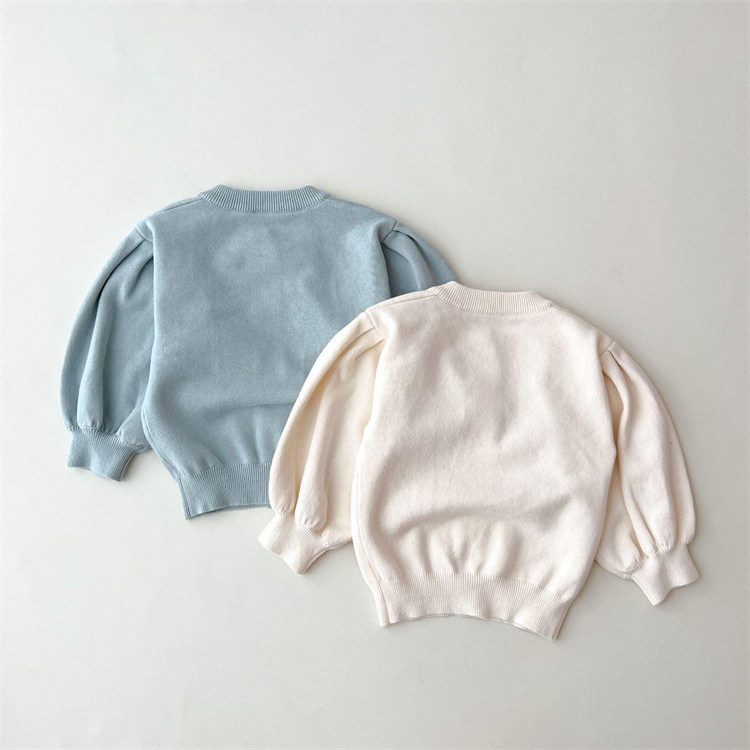 Exports Pullover mit Blumenstickerei