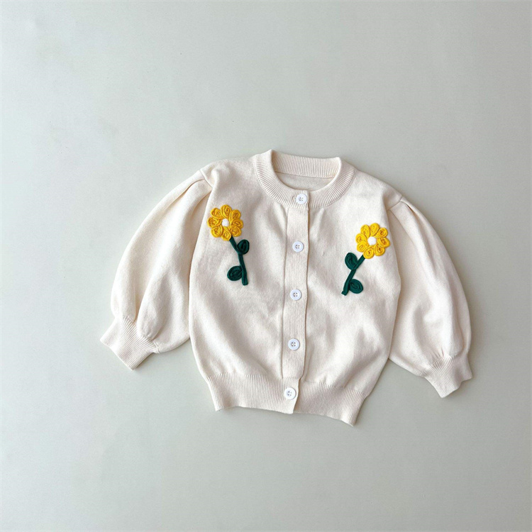 Exports Pullover mit Blumenstickerei