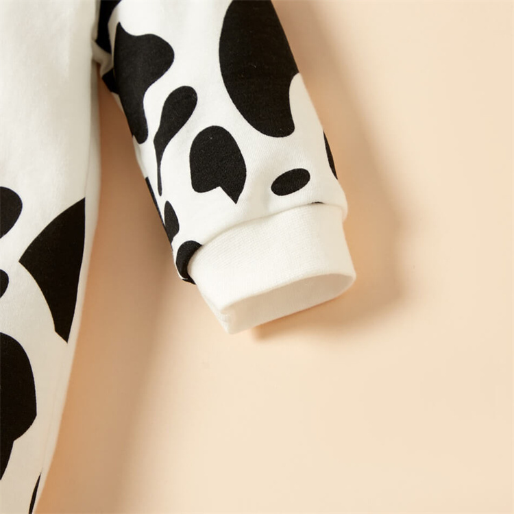 Lenbay Baby Langarm Jumpsuit aus Bio Baumwolle mit Kuh Print