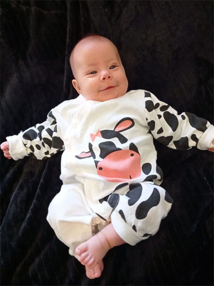 Lenbay Baby Langarm Jumpsuit aus Bio Baumwolle mit Kuh Print